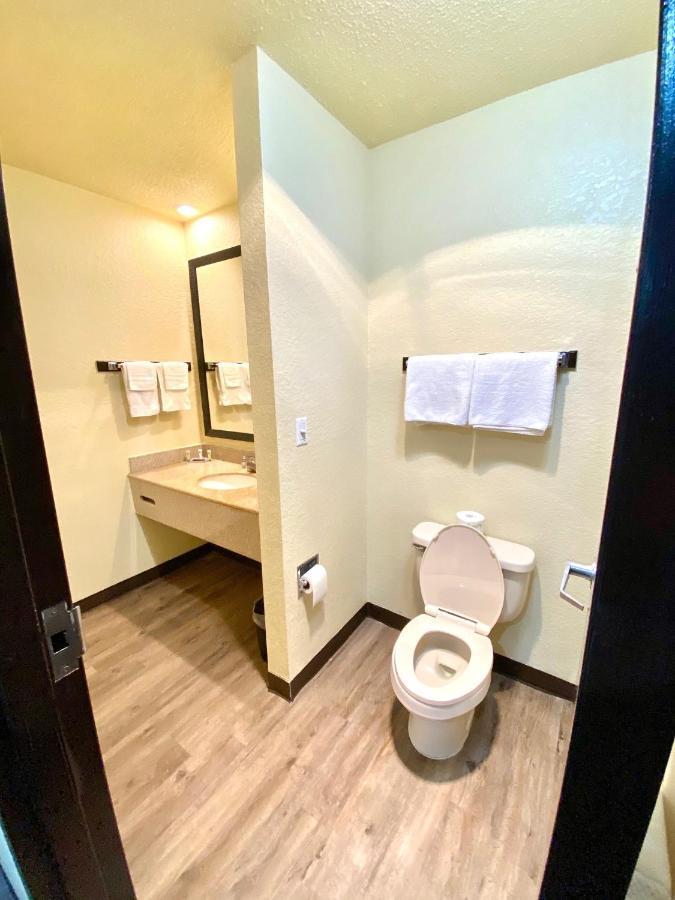 Travelers Elizabeth Motel 3*