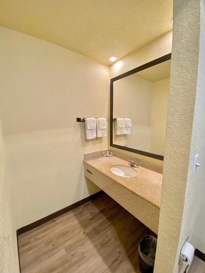 Motel Travelers Elizabeth 3*