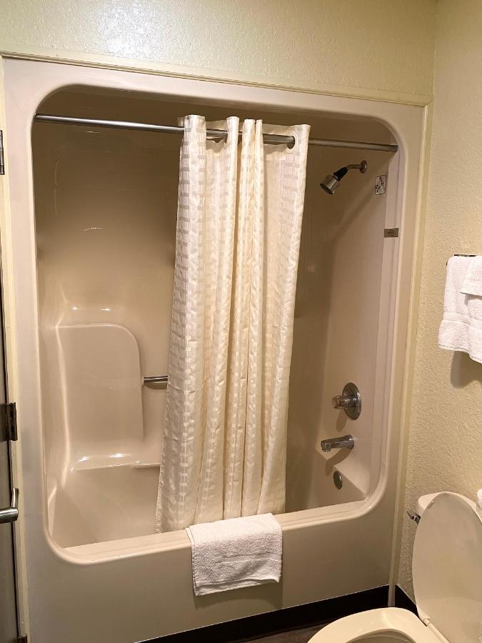 Travelers Elizabeth Motel 3*