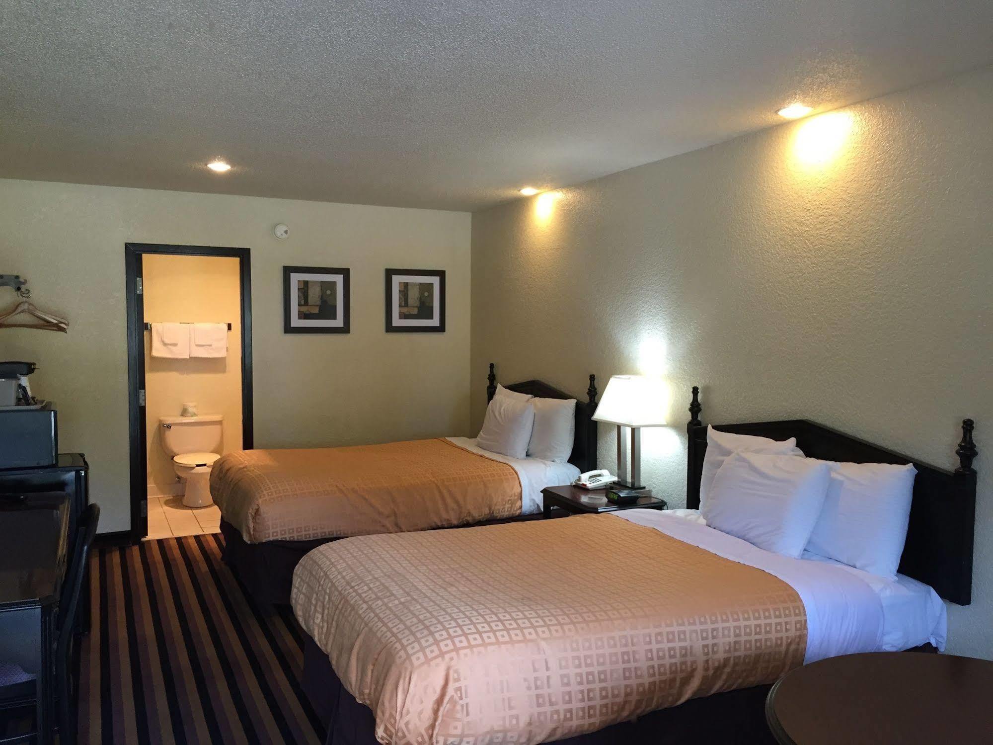 Travelers Elizabeth Motel 3*